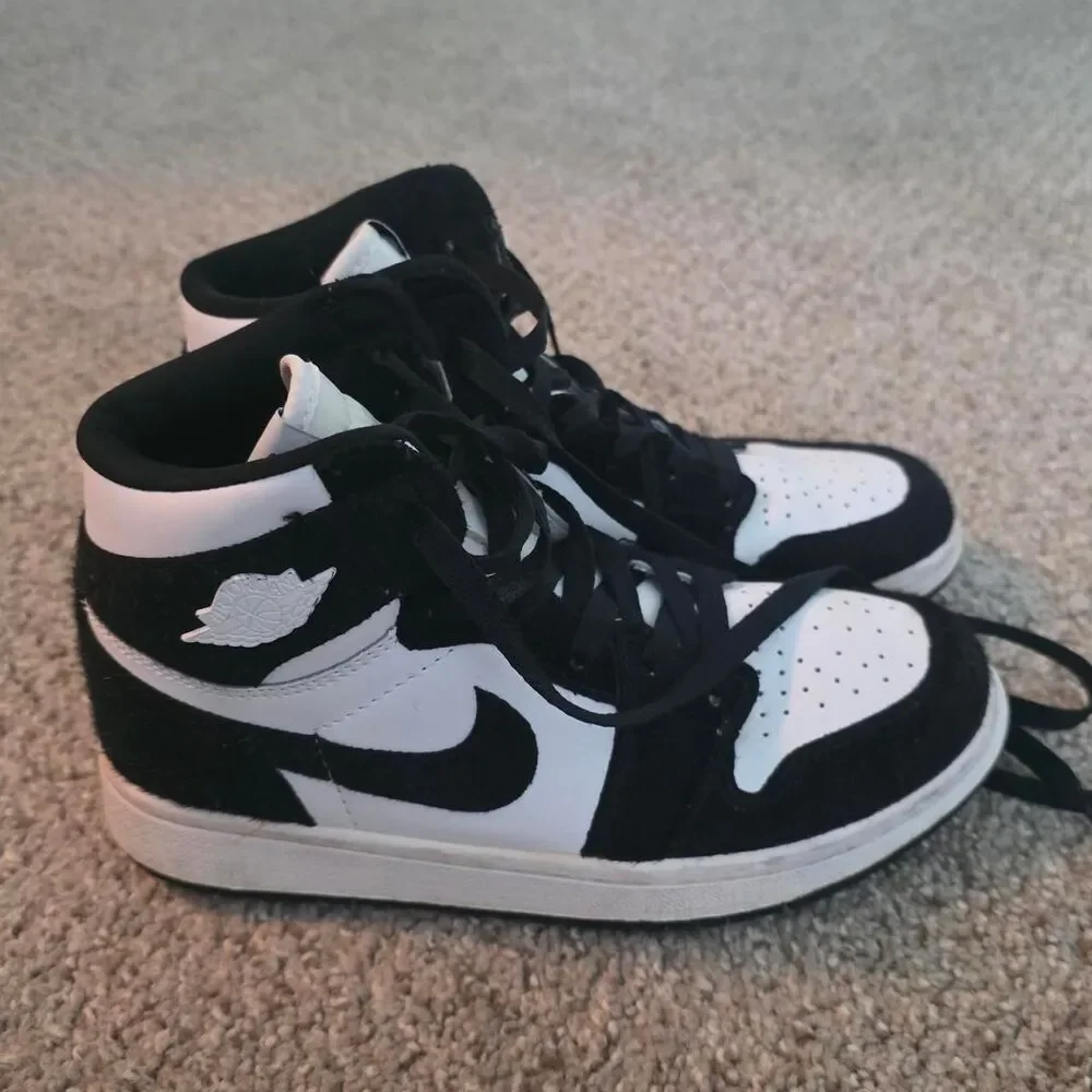 Nike Air Jordan 1 Mid Black White Panda Sneakers